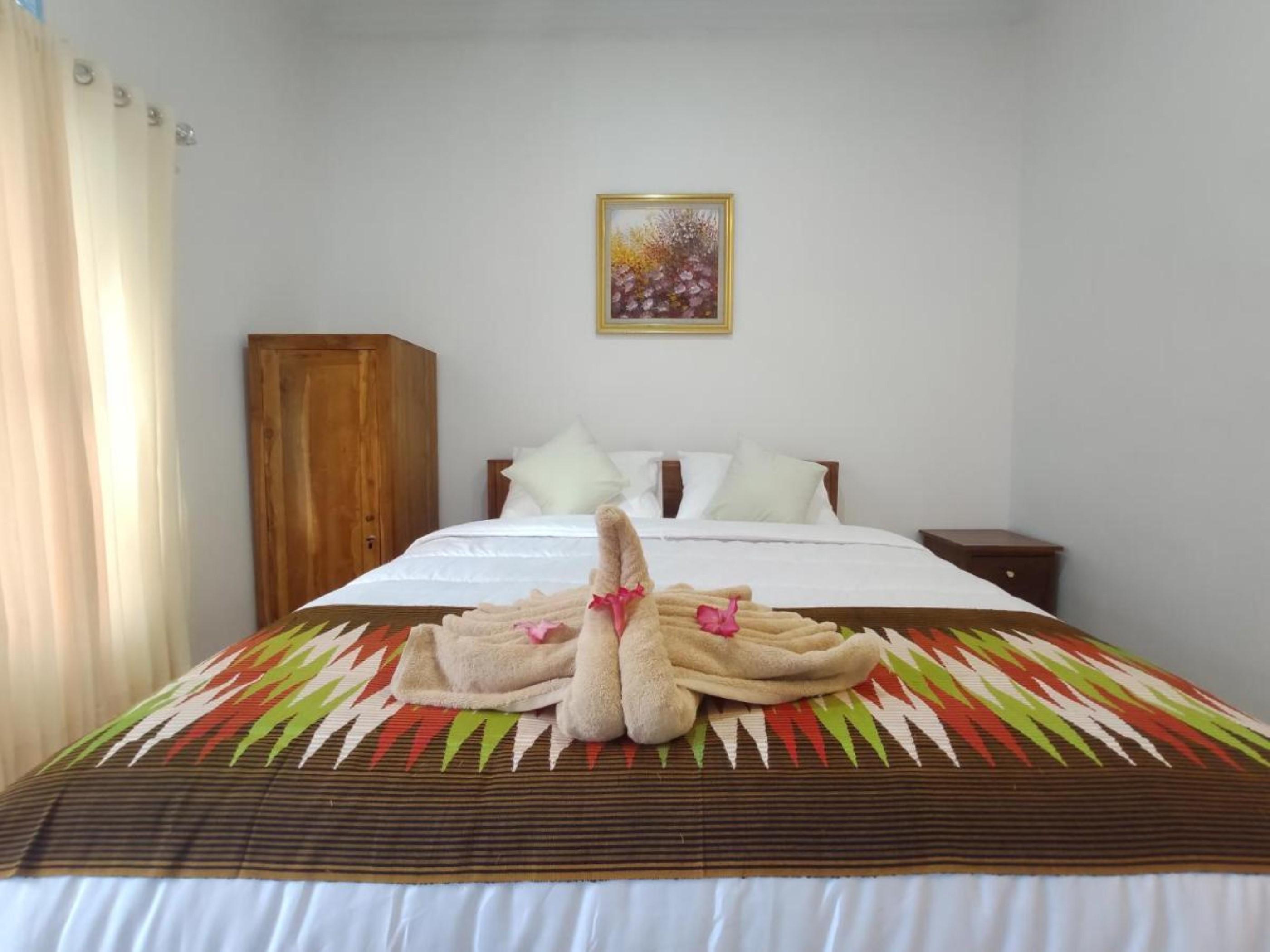 Gedhong Hostel Batununggul Ngoại thất bức ảnh