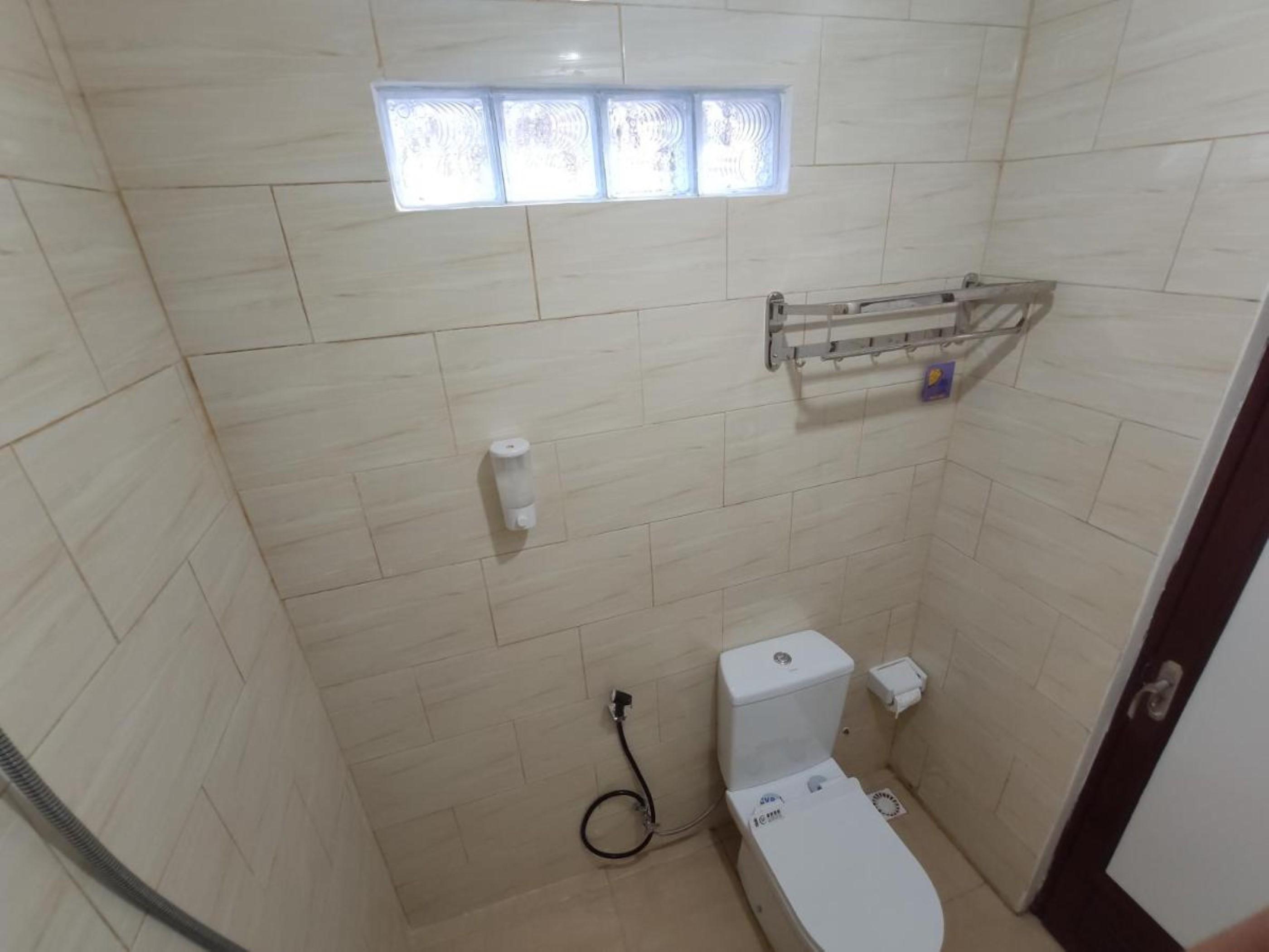 Gedhong Hostel Batununggul Ngoại thất bức ảnh