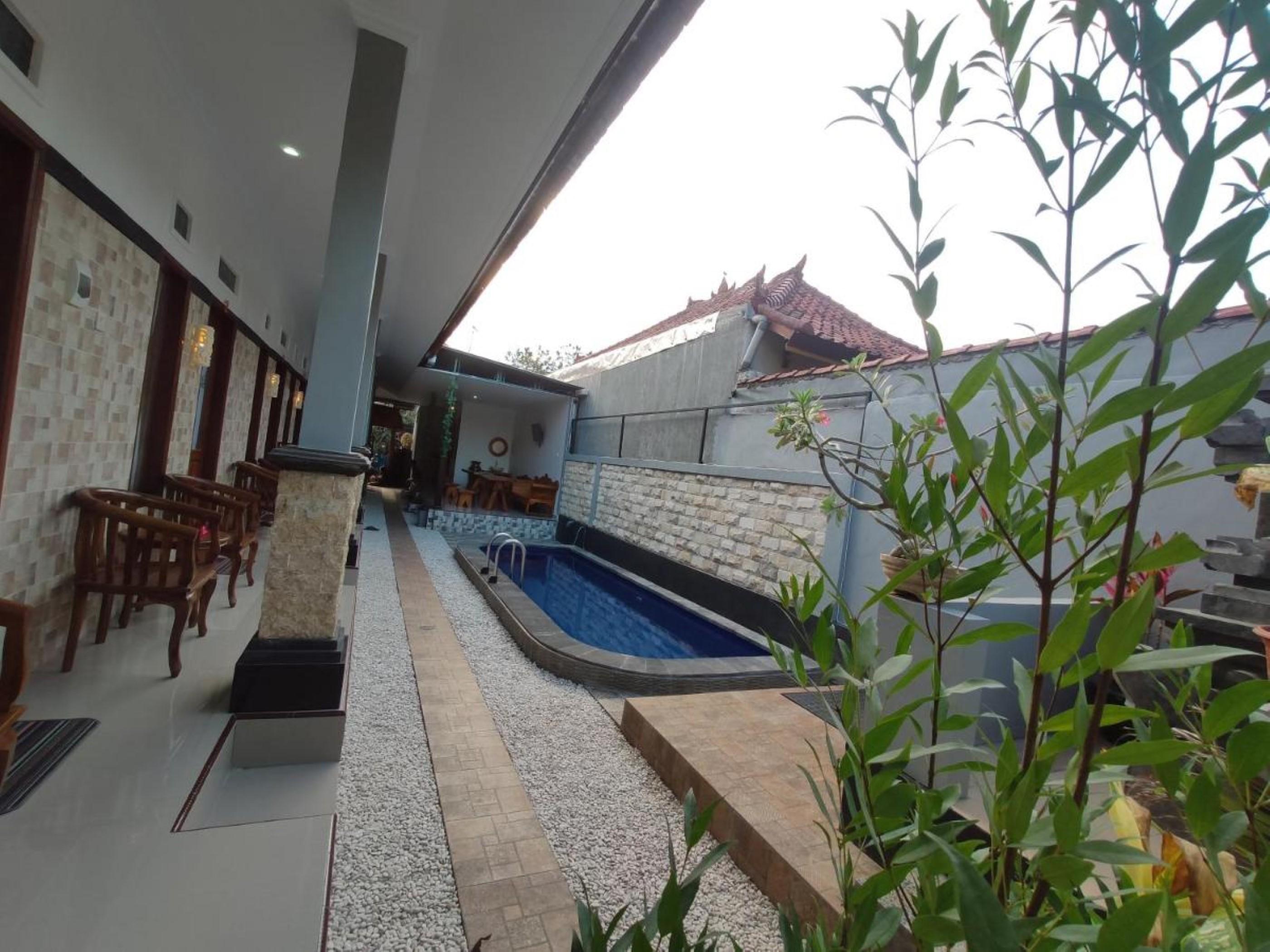 Gedhong Hostel Batununggul Ngoại thất bức ảnh