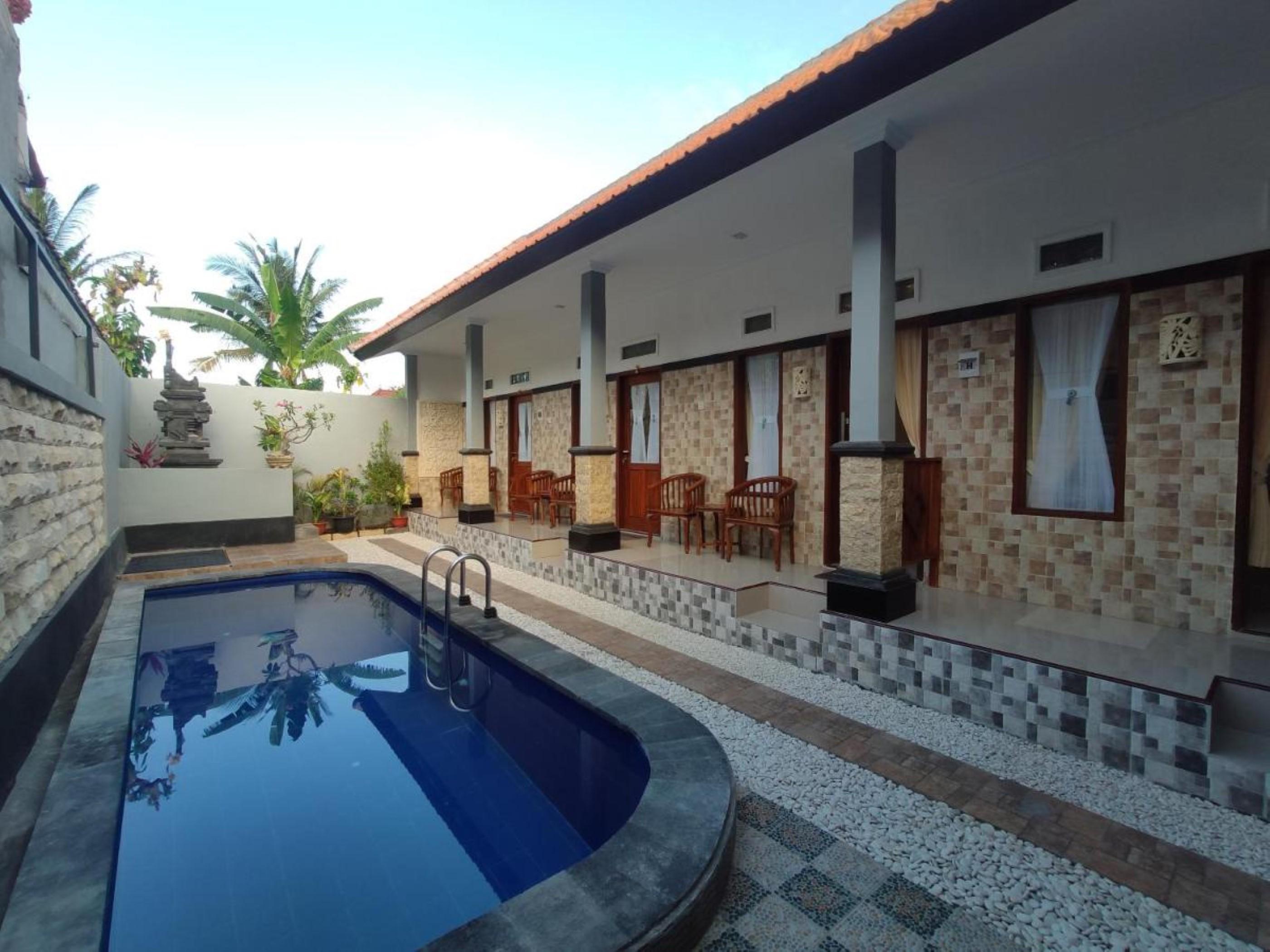 Gedhong Hostel Batununggul Ngoại thất bức ảnh