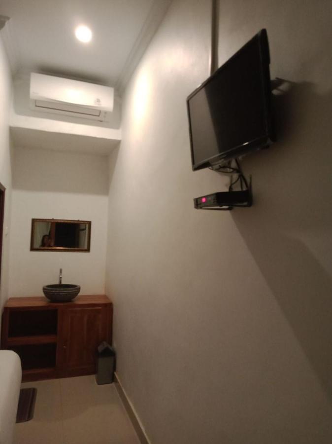 Gedhong Hostel Batununggul Ngoại thất bức ảnh